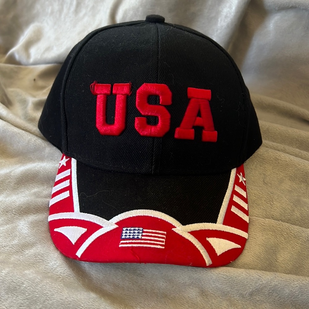 USA baseball cap with Velcro closure brand new never worn. Embroidered USA
